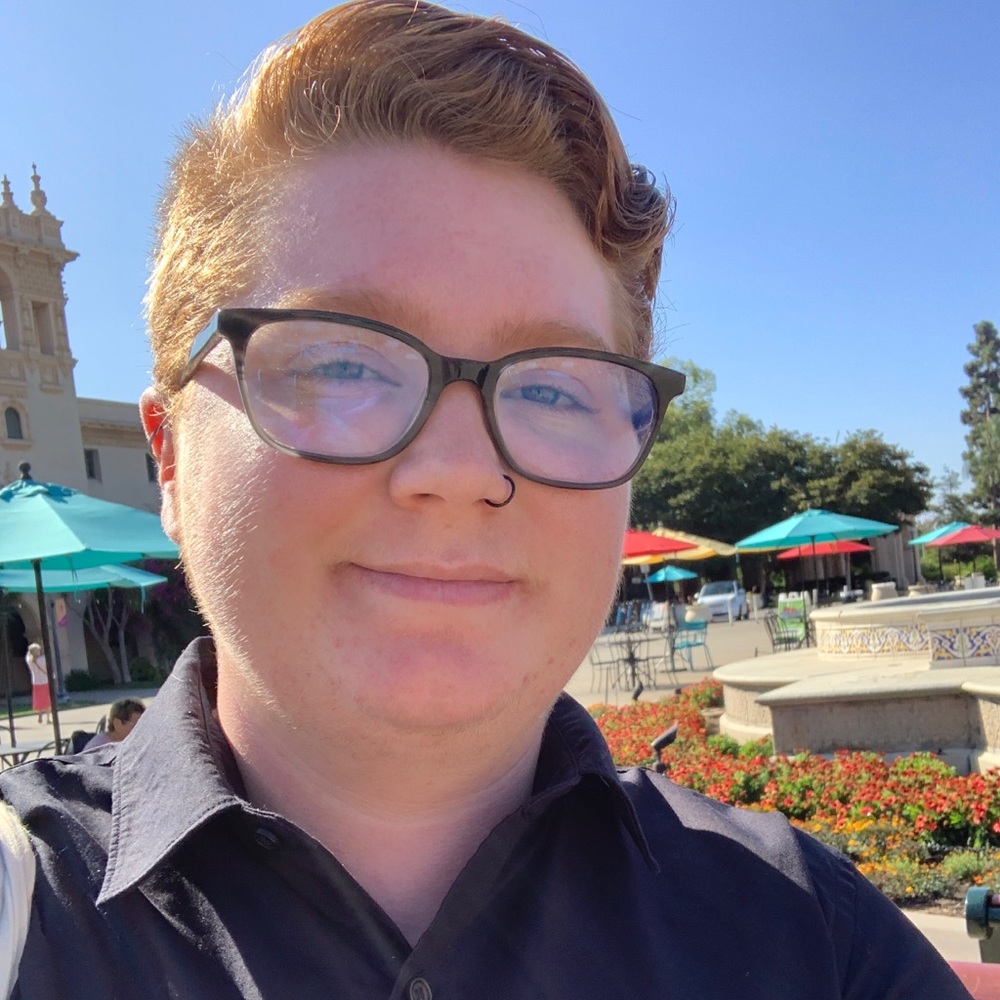 Meet your Posher, Cass